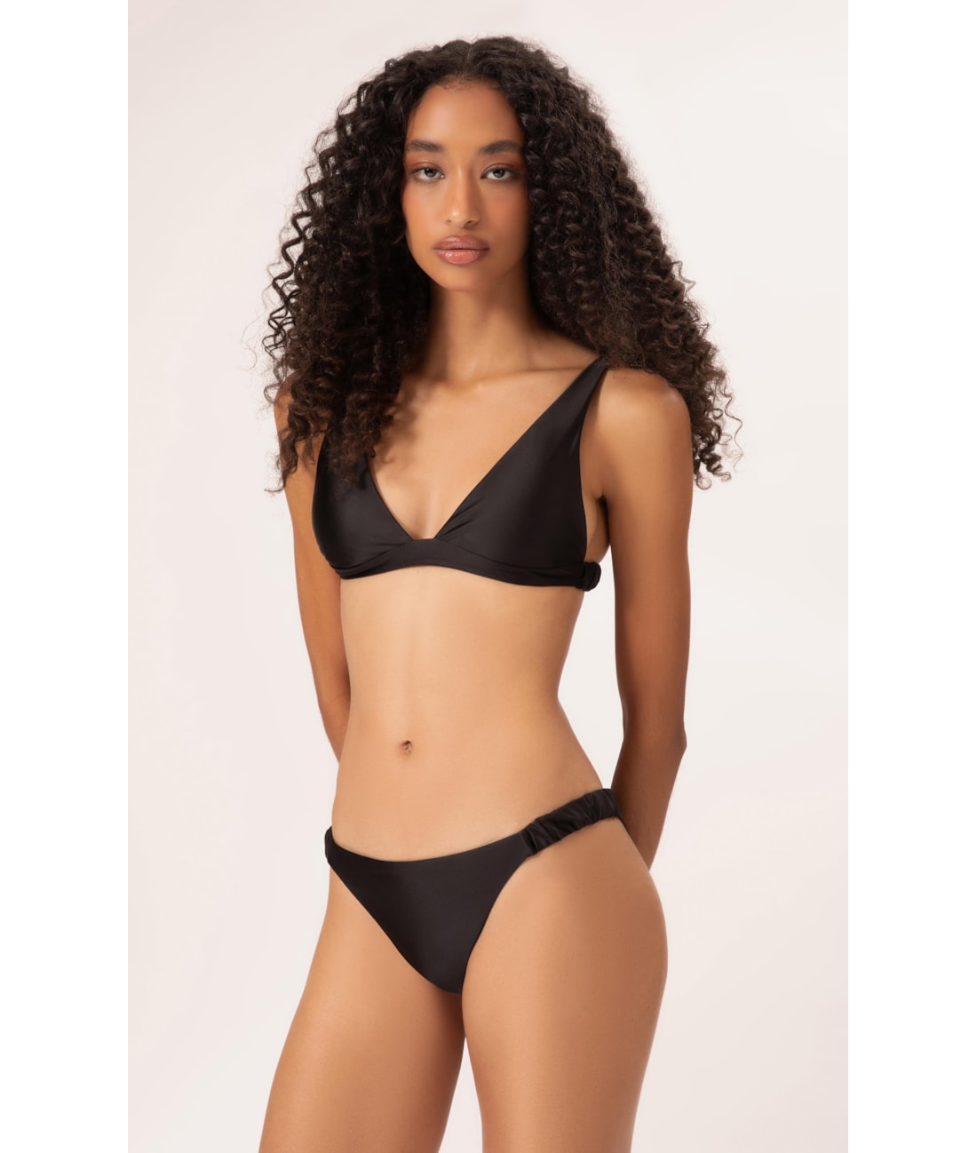 Biquíni Triângulo Longo Satin Skin Preto