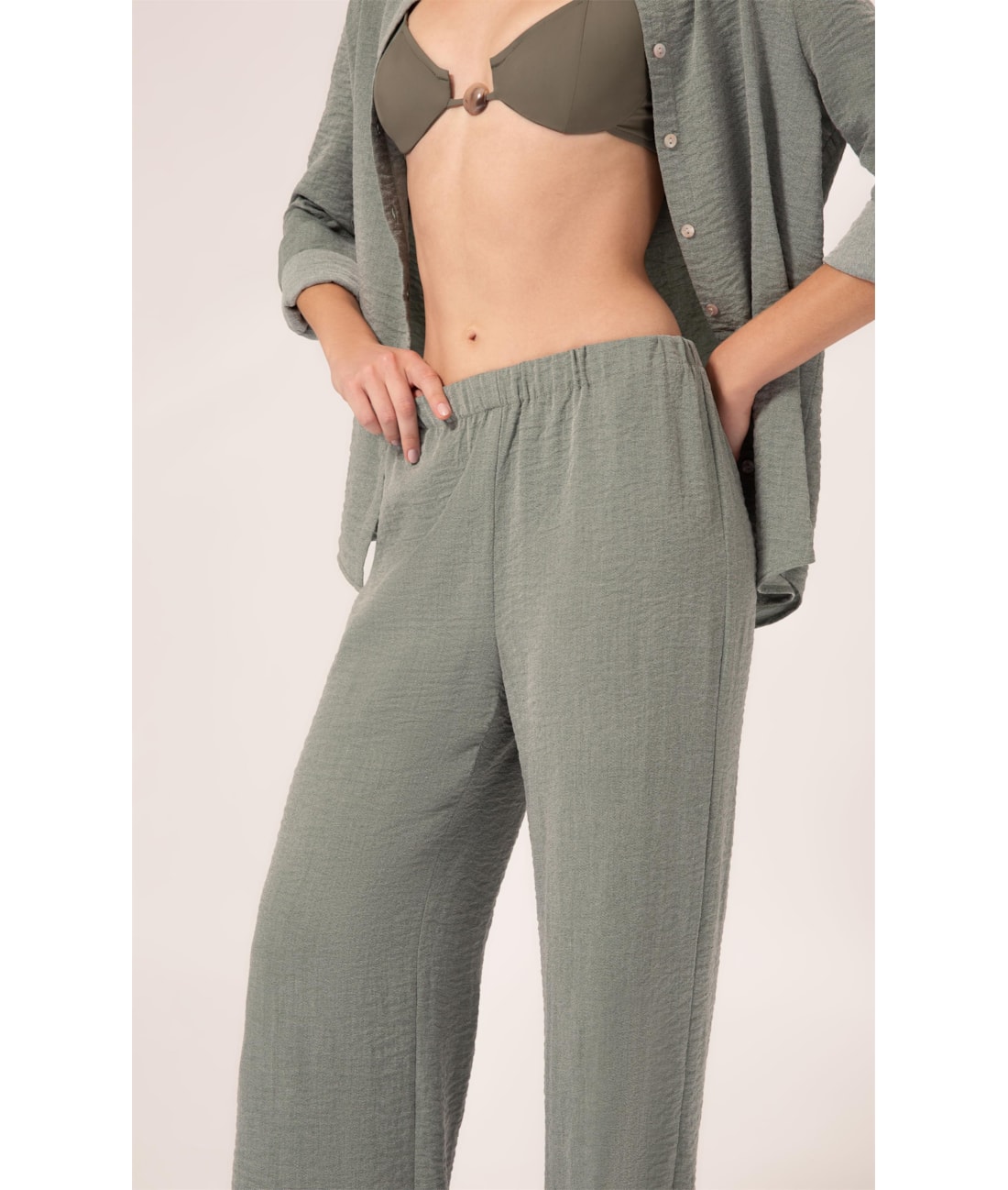 Calça Reta Visco Nuance Verde Militar