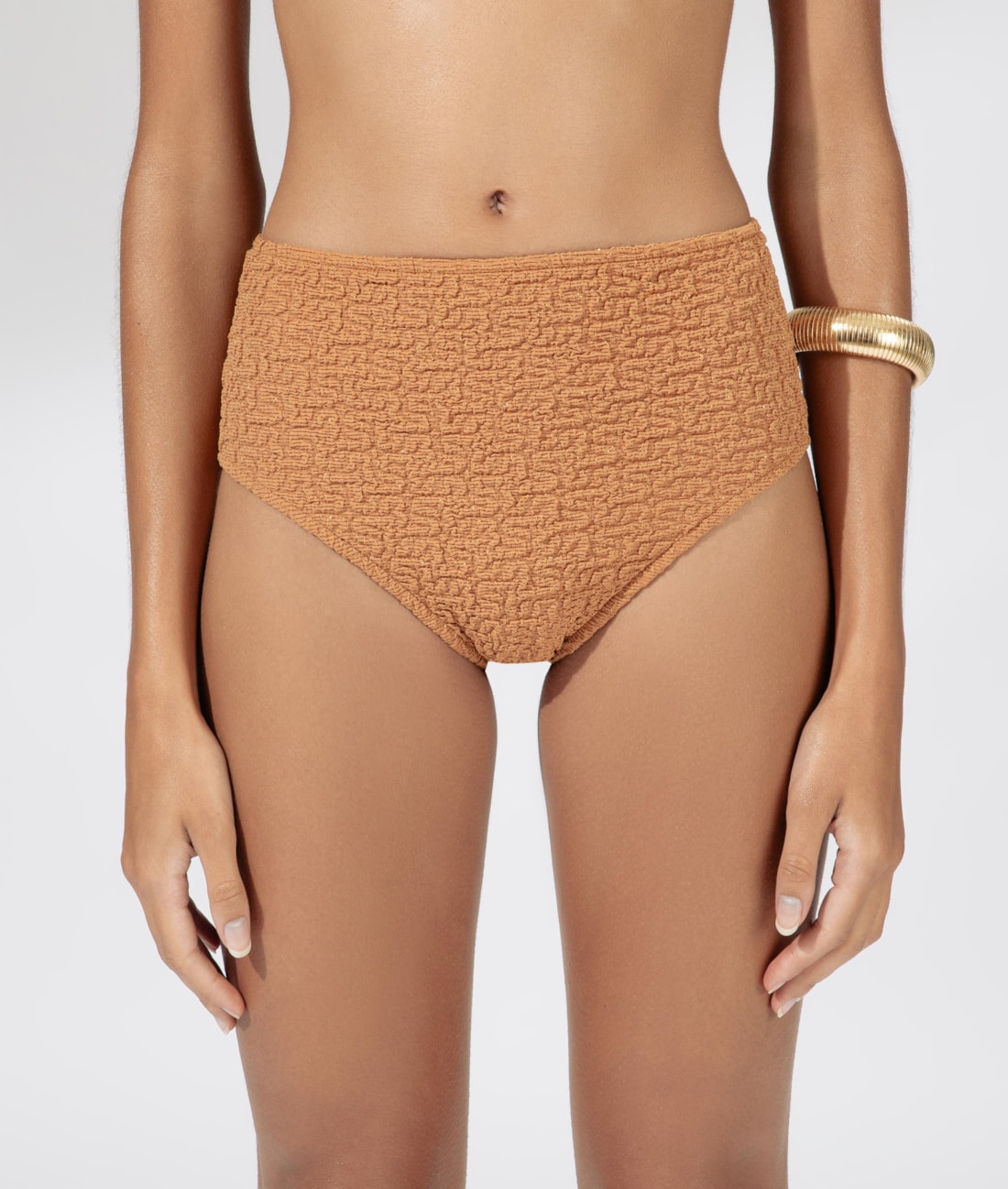 Calcinha Hot Pant Crepe Shine Caramelo