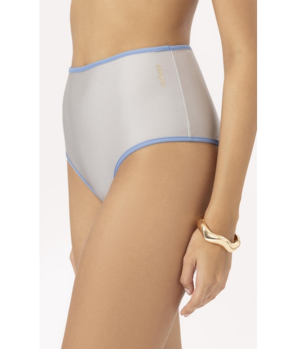 Calcinha Hot Pants Viés Cinza Claro