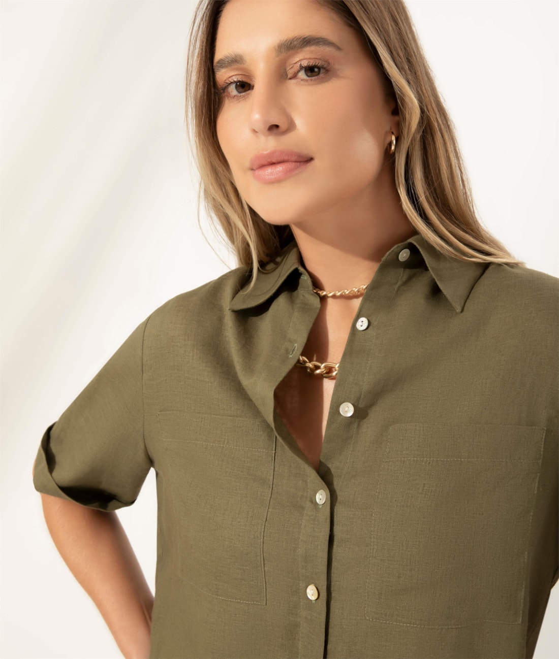 Camisa Bolsos Cambraia Fiji Verde Militar