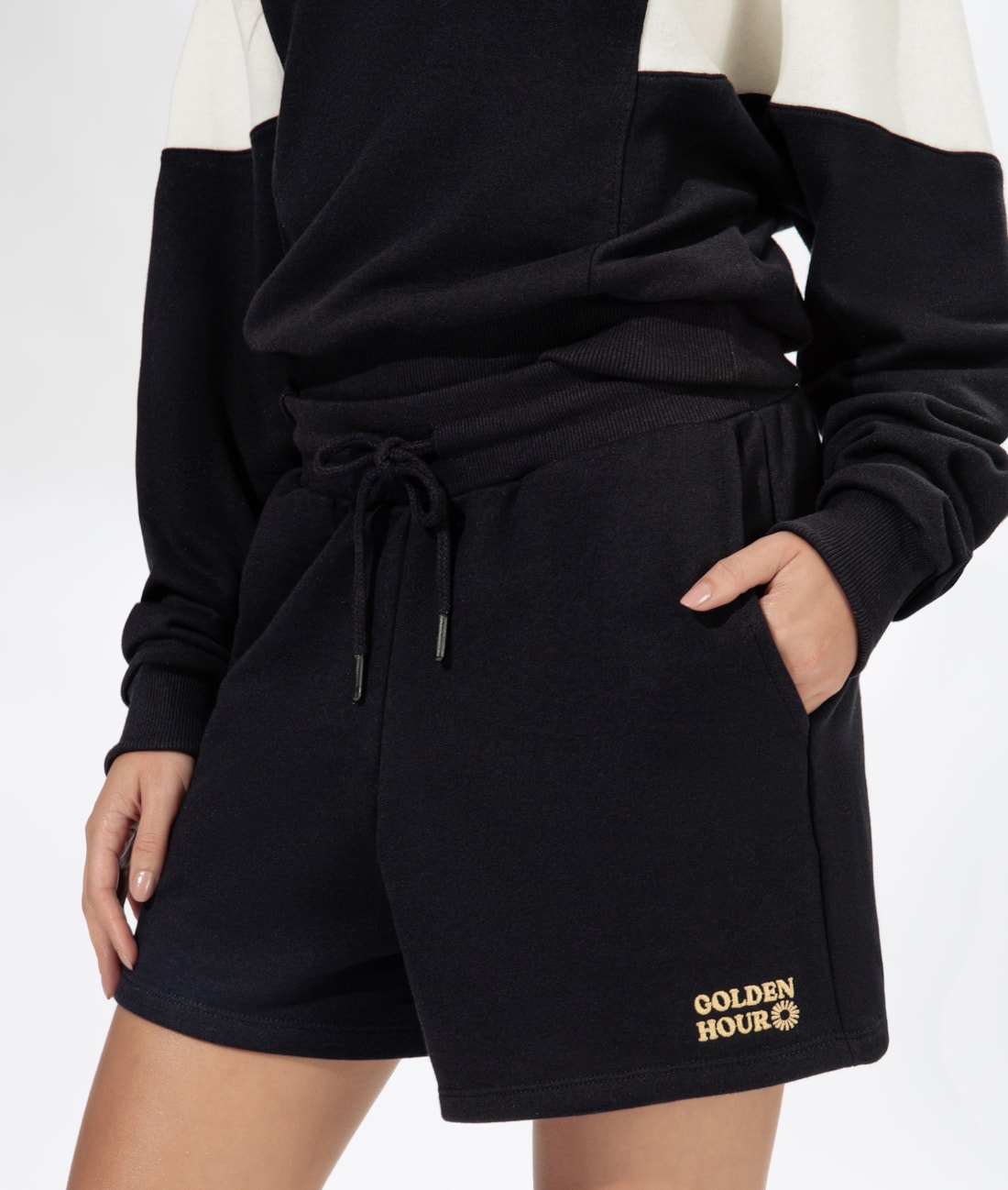 Short Moletom Golden Hour Preto