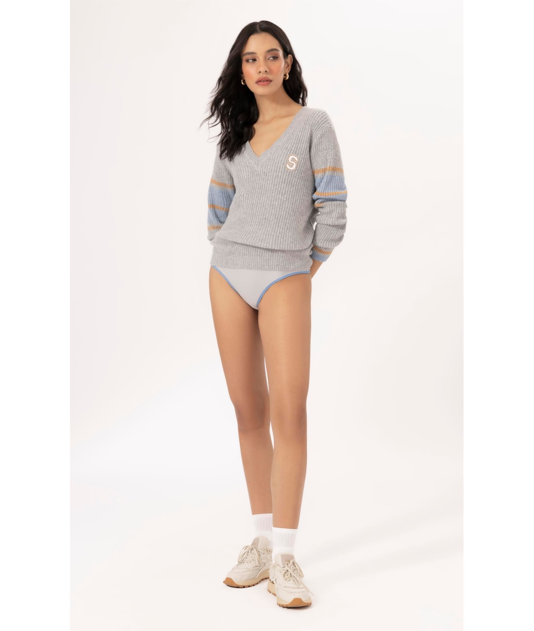 Tricot Decote v Aspen Cinza Claro